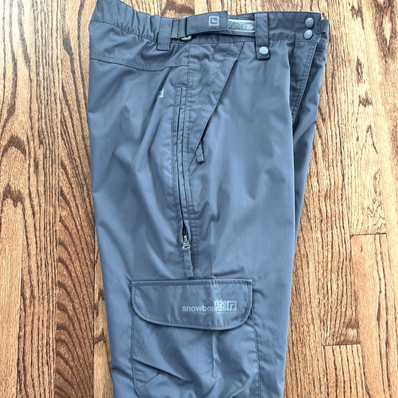 Ride Snowboards MTN:Series Snow Pants Women’s - Picture 4 of 9